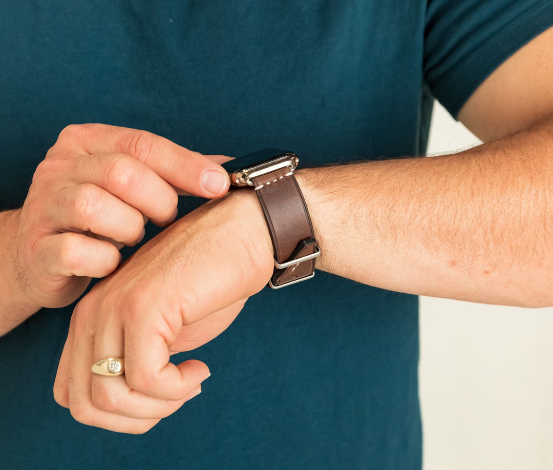 Apple Watch Band - Classic by Lifetime Leather Co